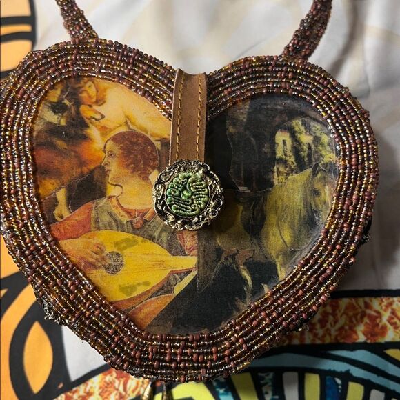 Mary Frances Intoxicating Beaded 3D Wine Bottle Heart Handbag - Picture 4 of 16